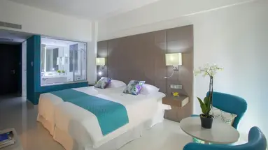 King Evelthon Beach Hotel & Resort