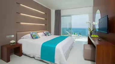 King Evelthon Beach Hotel & Resort