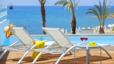 King Evelthon Beach Hotel & Resort