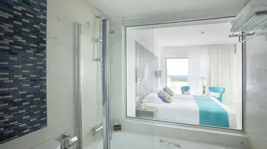 King Evelthon Beach Hotel & Resort