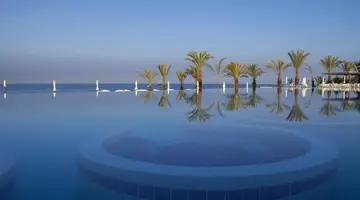 King Evelthon Beach Hotel & Resort