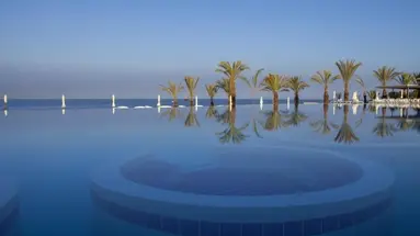 King Evelthon Beach Hotel & Resort