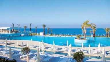 King Evelthon Beach Hotel & Resort