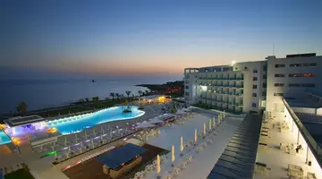 King Evelthon Beach Hotel & Resort