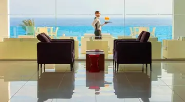 King Evelthon Beach Hotel & Resort
