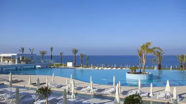 King Evelthon Beach Hotel & Resort