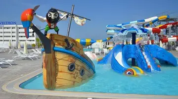 King Evelthon Beach Hotel & Resort