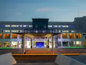 King Evelthon Beach Hotel & Resort