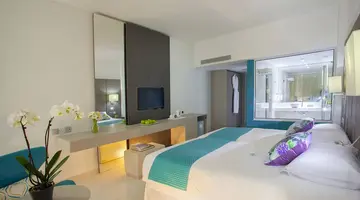 KING EVELTHON BEACH HOTEL & RESORT