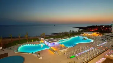 King Evelthon Beach Hotel