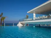 King Evelthon Beach Hotel