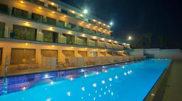 King Evelthon Hotel