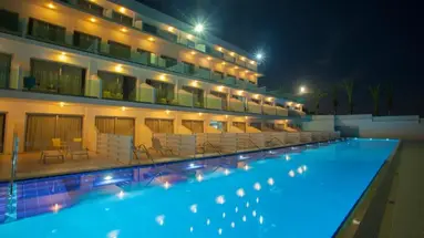 King Evelthon Hotel