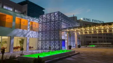 King Evelthon Hotel