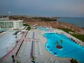 King Evelthon Hotel