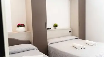 KING HOTEL