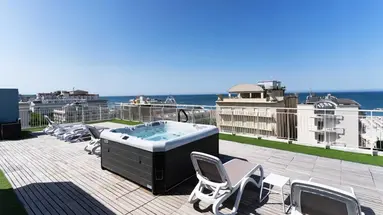 KING HOTEL