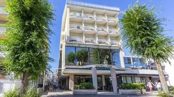 KING HOTEL