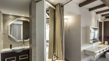 King Jason Hotel