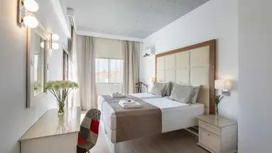 King Jason Paphos by Louis Hotels   (Adults Only)