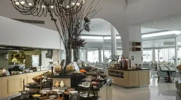 King Jason Paphos by Louis Hotels   (Adults Only)