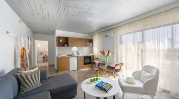 King Jason Paphos by Louis Hotels   (Adults Only)