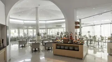 King Jason Paphos by Louis Hotels   (Adults Only)
