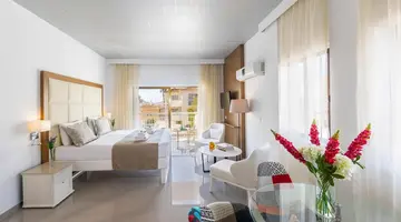 King Jason Paphos by Louis Hotels (Adults Only)