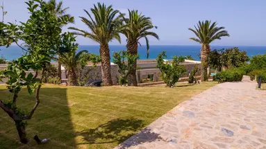 KING MINOS RETREAT RESORT & SPA