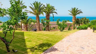KING MINOS RETREAT RESORT & SPA