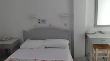 King Thiras Hotel