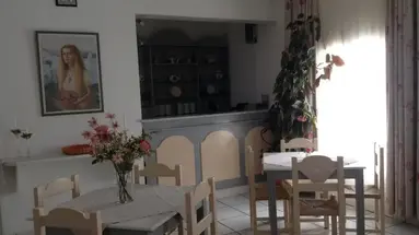King Thiras Hotel