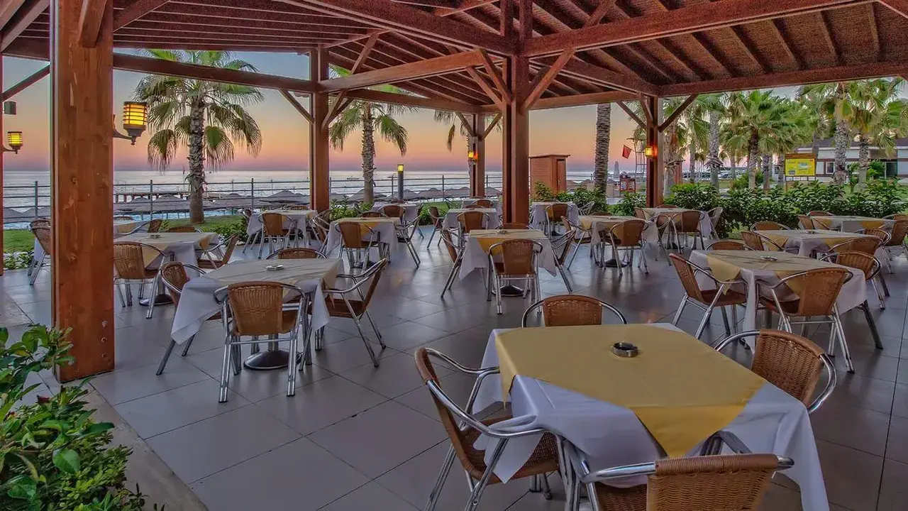 Kirman Sidera Luxury & Spa