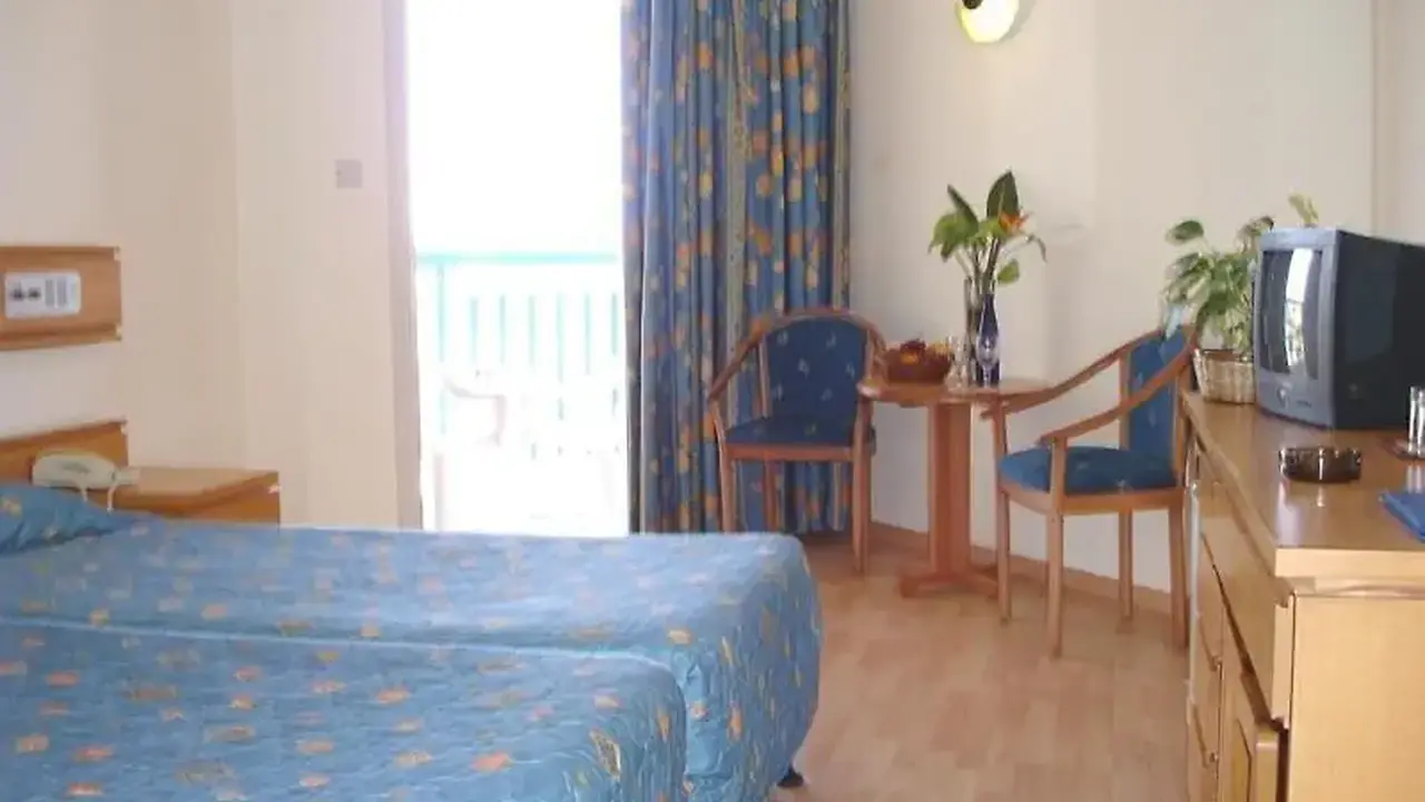 Kissos Hotel
