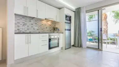 KLAYMAN Diamond Aparthotel