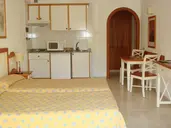 KLAYMAN Olivina Aparthotel