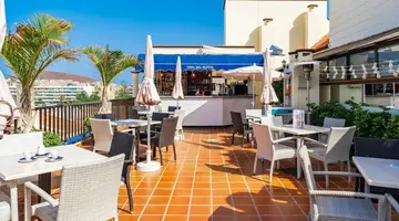 KLAYMAN Olivina Aparthotel