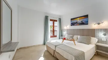 KLAYMAN Olivina Aparthotel