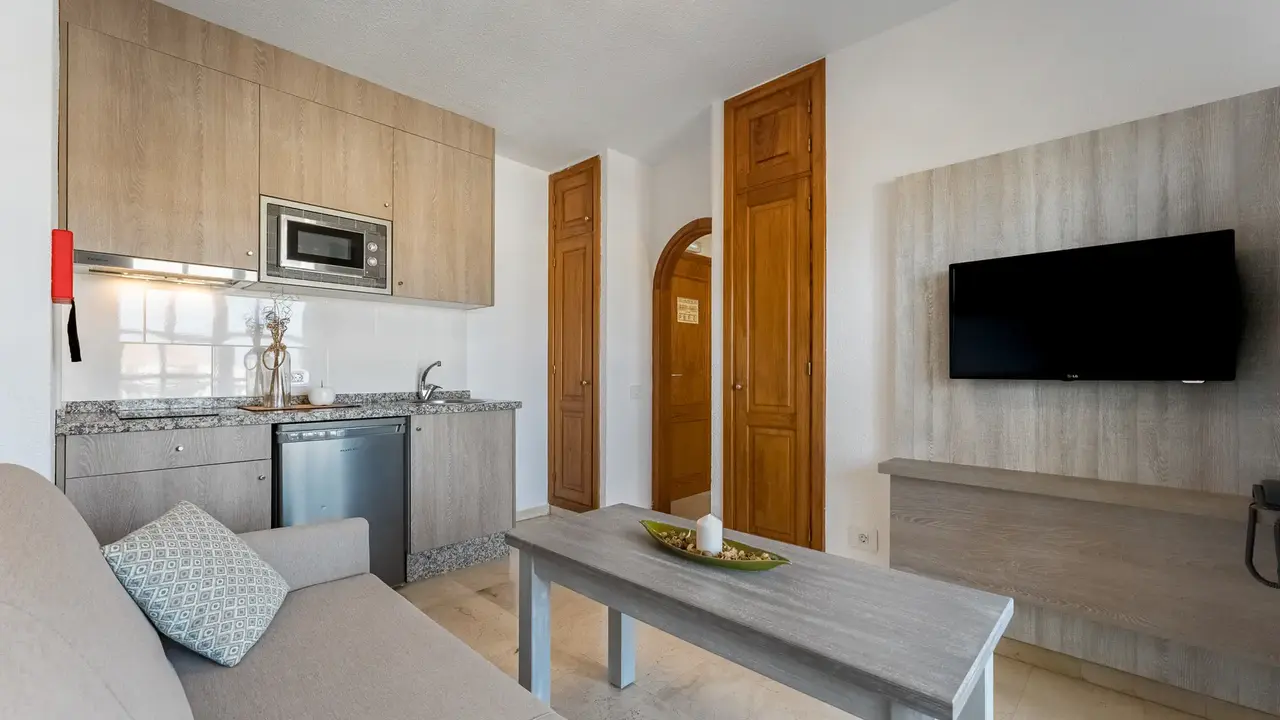 KLAYMAN Olivina Aparthotel