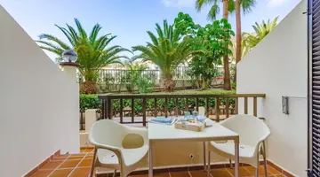 Klayman Olivina Aparthotel