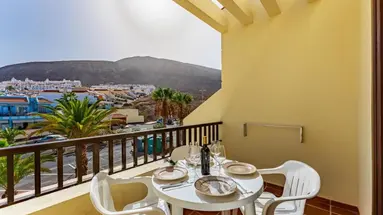 KLAYMAN Olivina Aparthotel