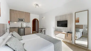 KLAYMAN Olivina Aparthotel