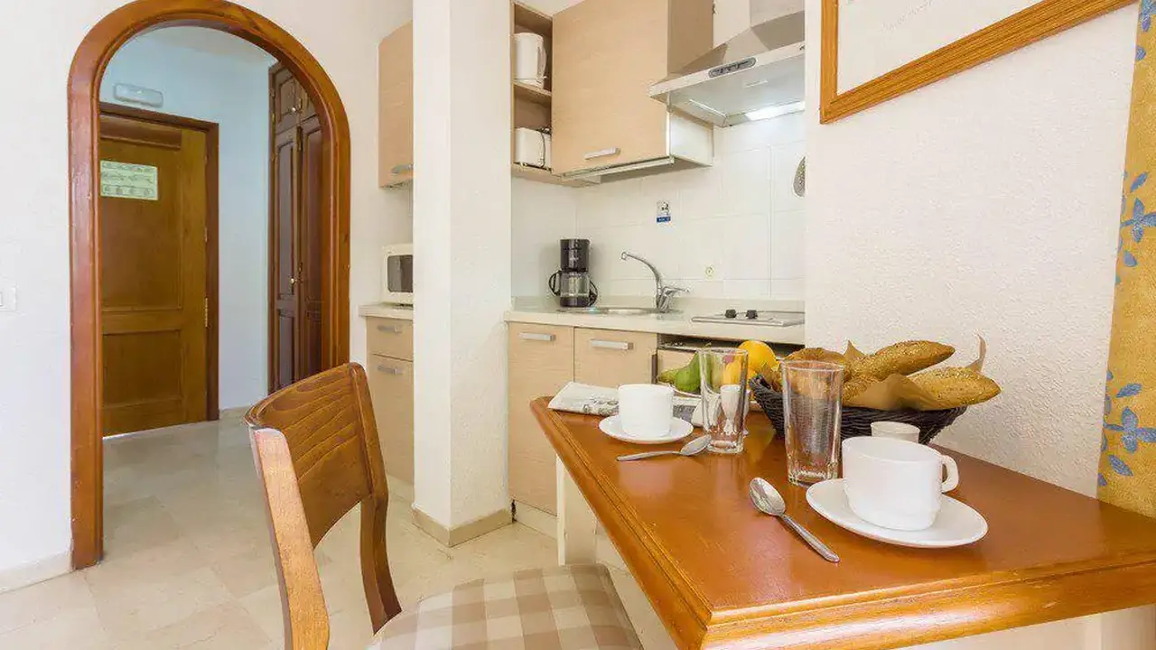 Klayman Olivina Aparthotel