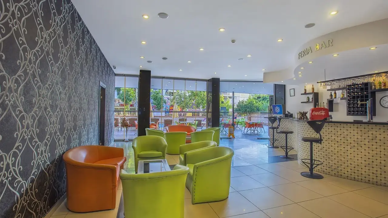 Kleopatra Ada Beach Hotel