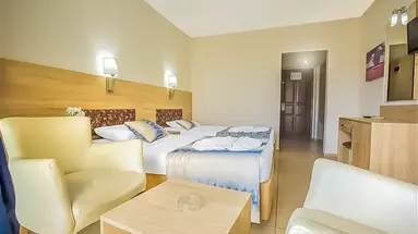 Kleopatra Arsi Hotel