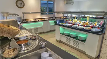 Kleopatra Celine Hotel