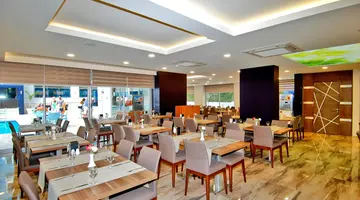 Kleopatra Ramira Hotel
