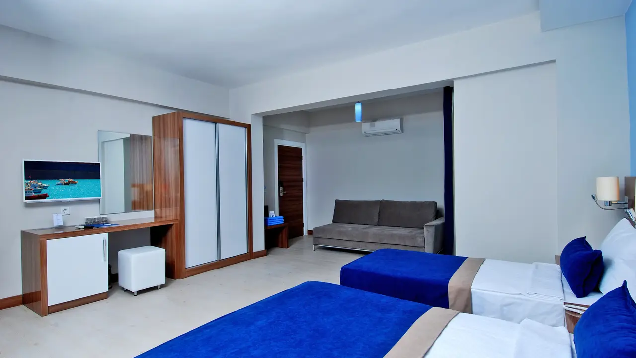 KLEOPATRA RAMIRA HOTEL