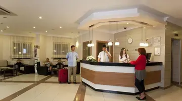 Kleopatra Remi Hotel