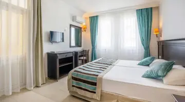 KLEOPATRA ROYAL PALM HOTEL